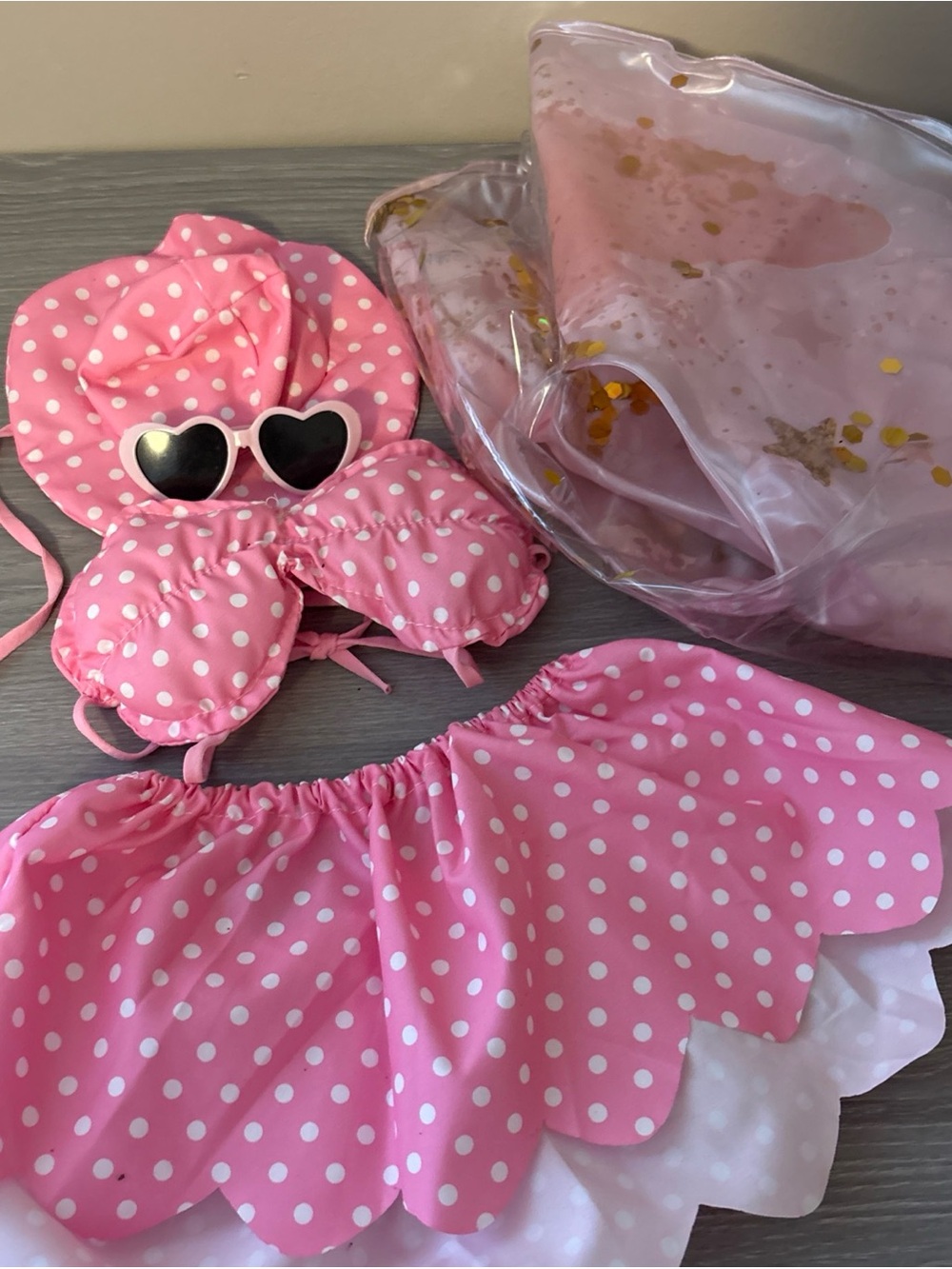 Goose porch outfit - pink Polk a dot bikini with hat and sunglasses plus float